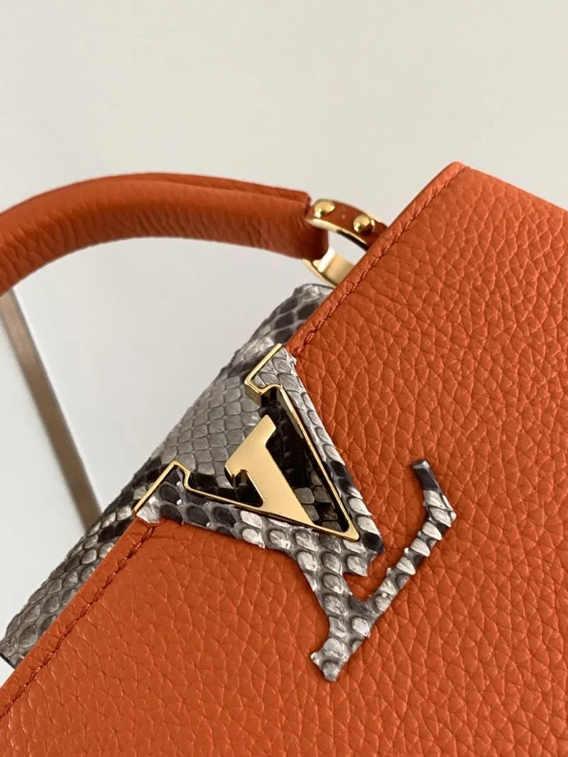 Unique Louis Vuitton Capucines BB Bags 40029
