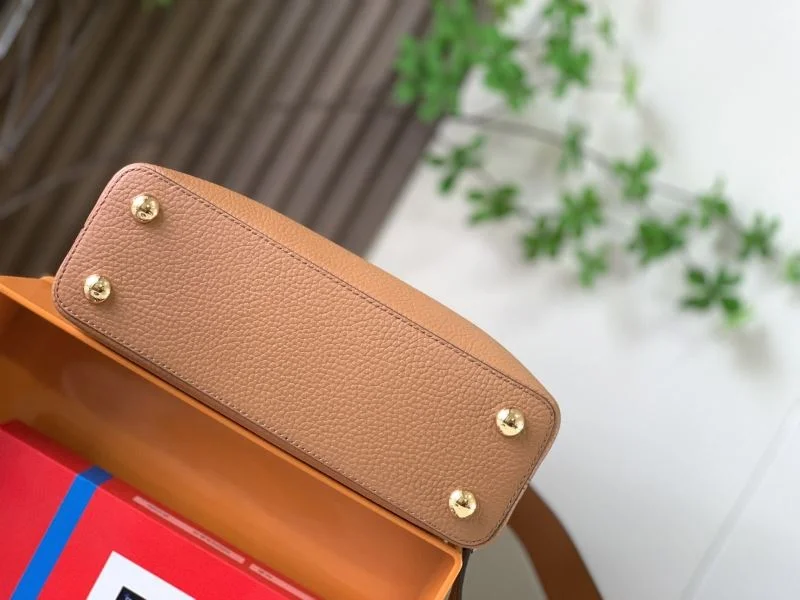 SmartChoice Louis Vuitton Capucines BB Bags 40031