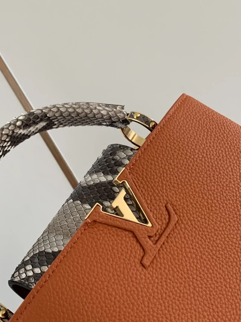 SmartChoice Louis Vuitton Capucines BB Bags 40018