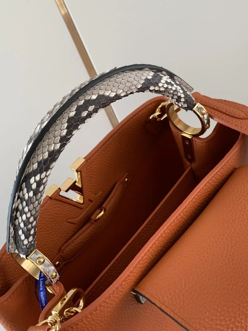 SmartChoice Louis Vuitton Capucines BB Bags 40018