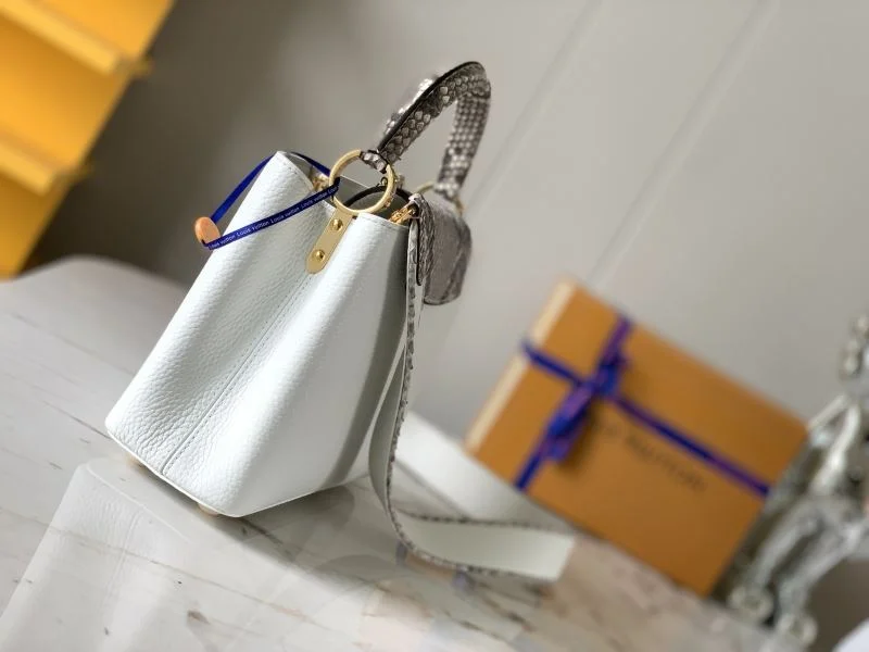 Louis Vuitton Capucines BB Bags Resilient 40021