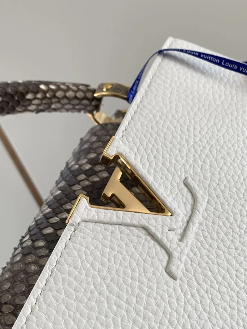 Louis Vuitton Capucines BB Bags Resilient 40021