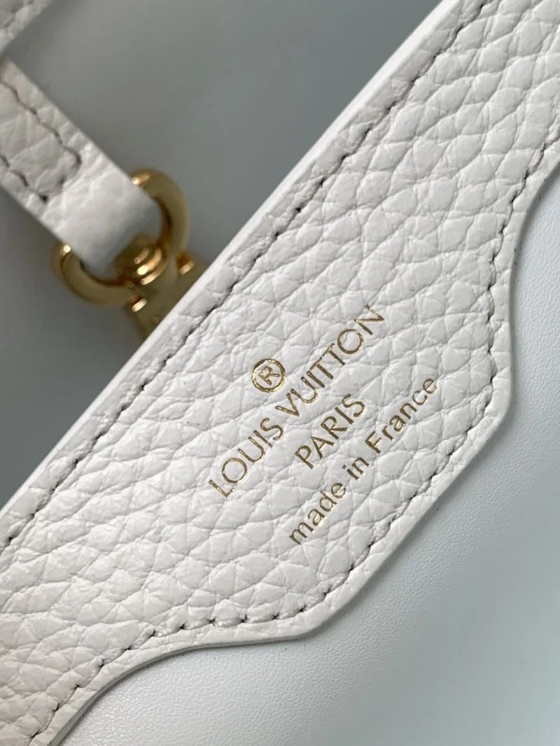 Louis Vuitton Capucines BB Bags Resilient 40021