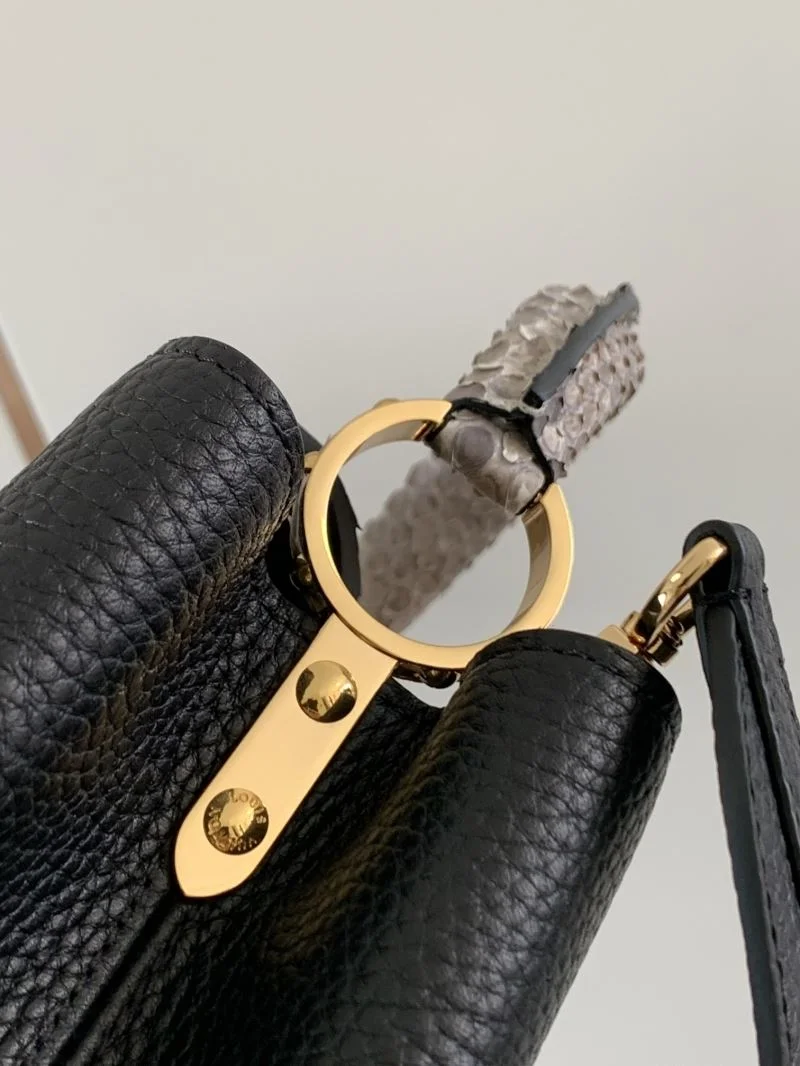 SoftTouch Louis Vuitton Capucines BB Bags 40022