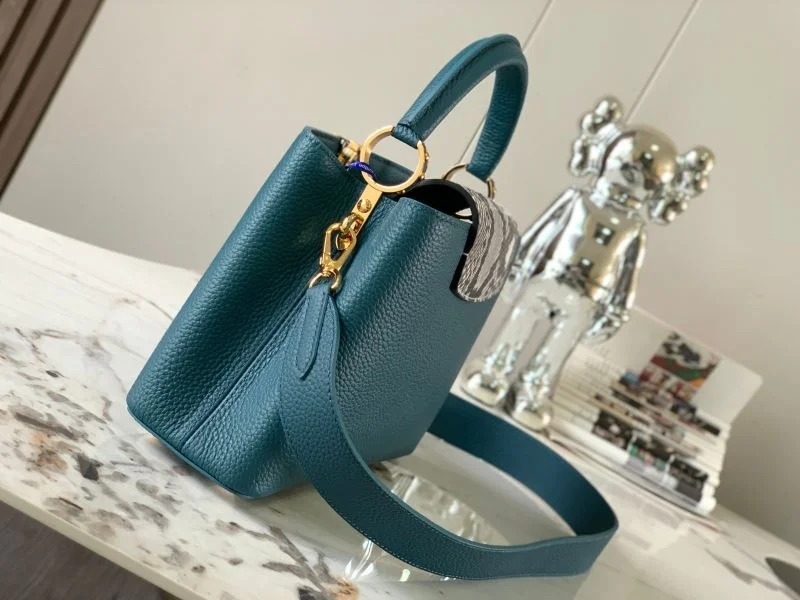 OnTrend Louis Vuitton Capucines BB Bags 40016