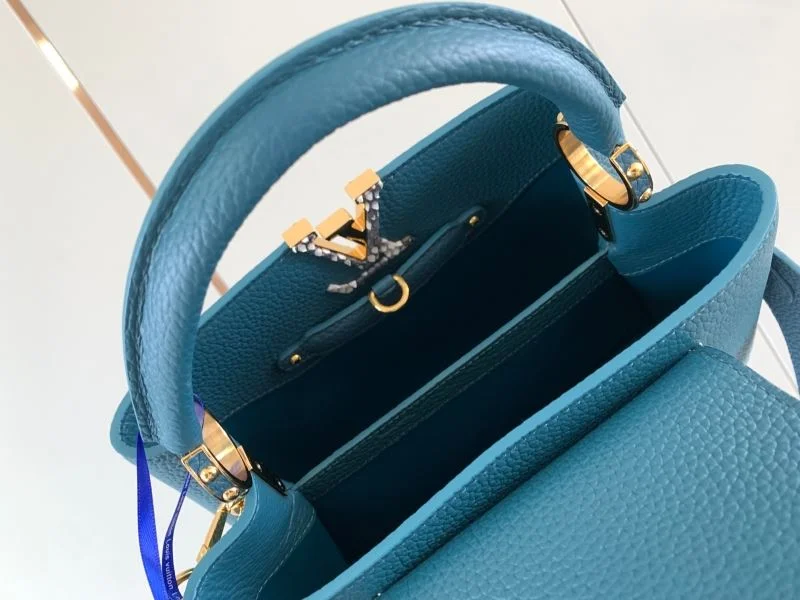 OnTrend Louis Vuitton Capucines BB Bags 40016