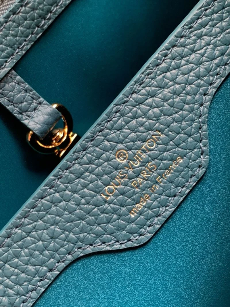 OnTrend Louis Vuitton Capucines BB Bags 40016