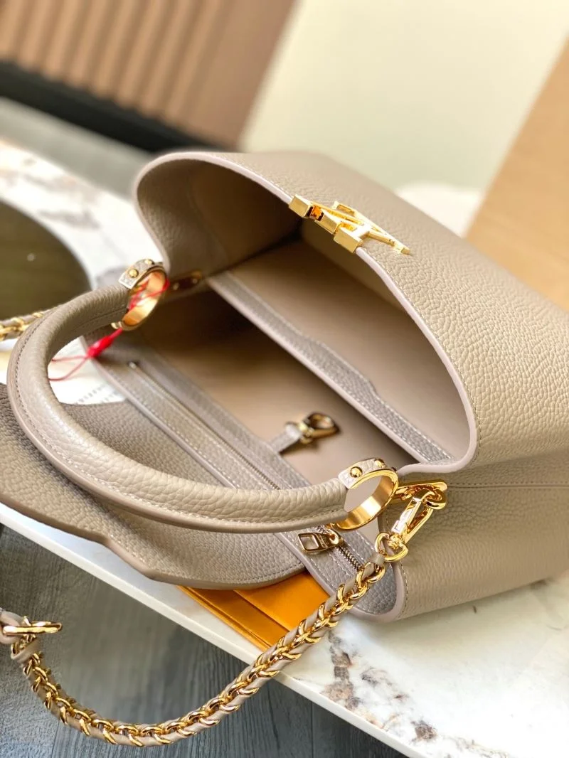 StreetReady Louis Vuitton Capucines BB Bags 40025