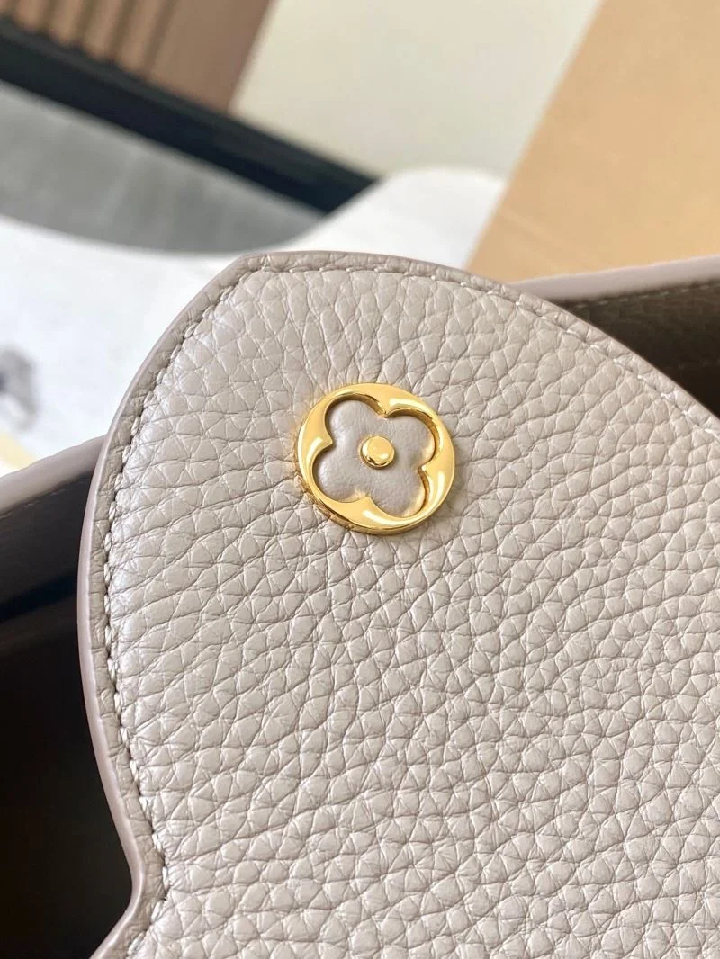 StreetReady Louis Vuitton Capucines BB Bags 40025