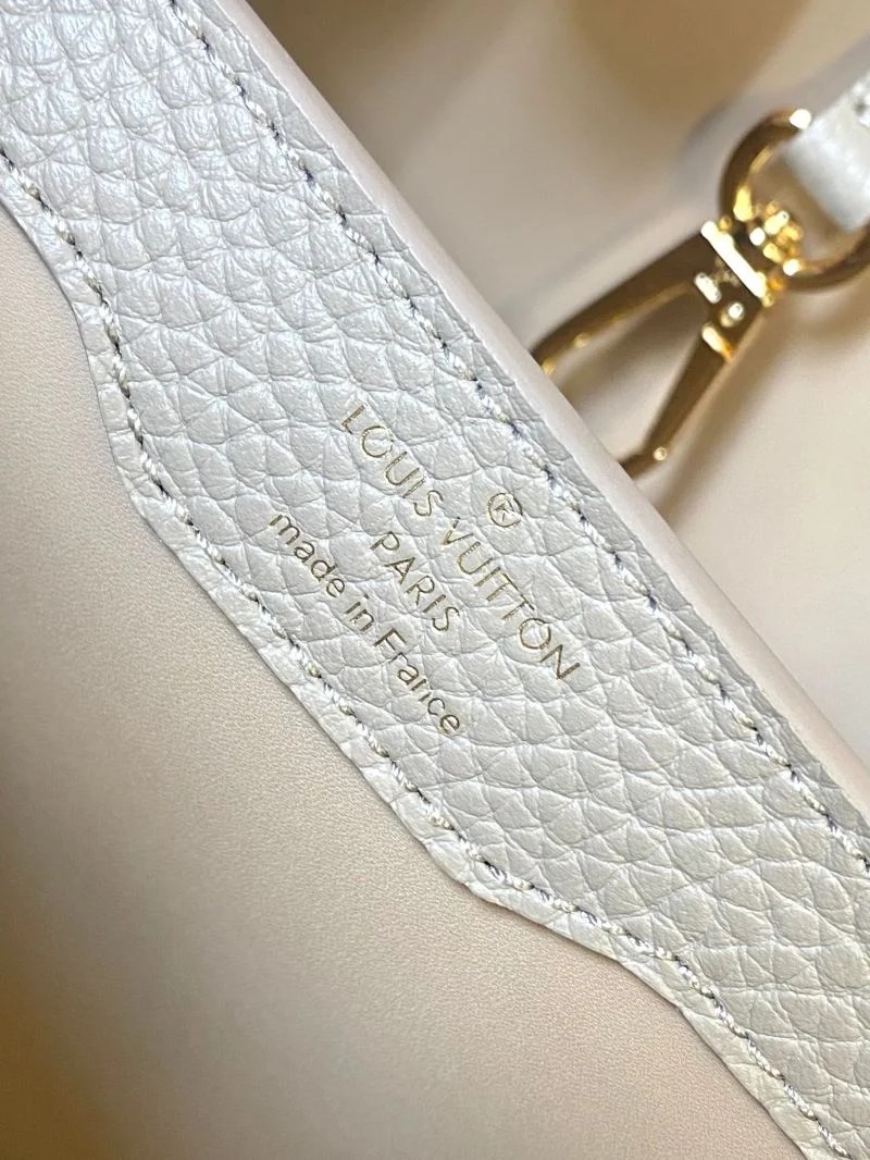 StreetReady Louis Vuitton Capucines BB Bags 40025