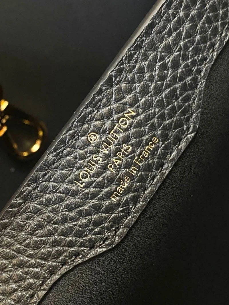 Louis Vuitton Capucines BB Bags Compact 40063