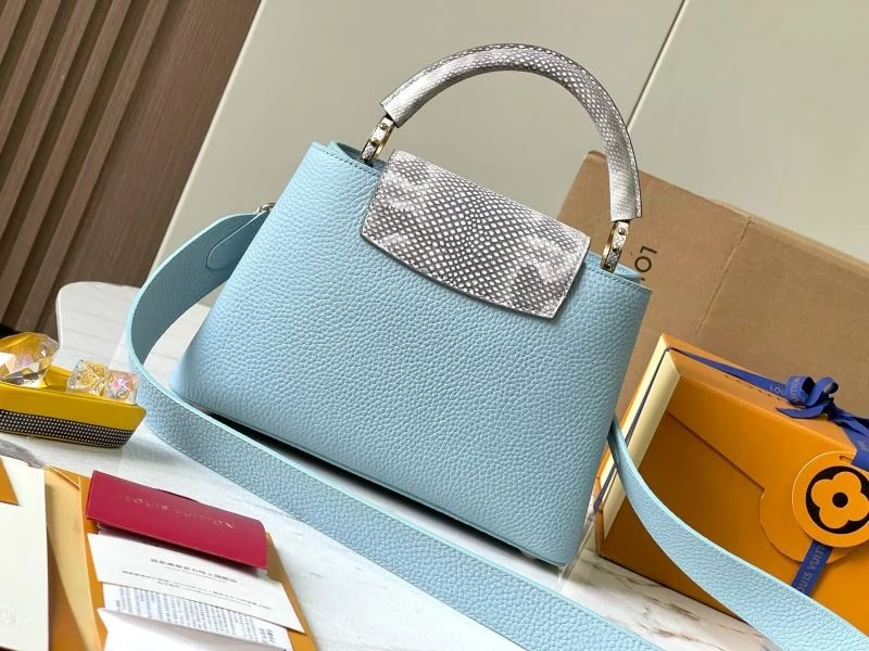 Louis Vuitton Capucines BB Bags Sleek 40007