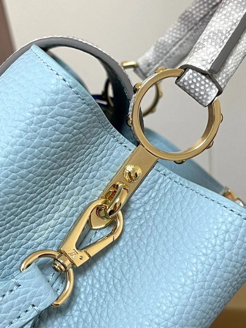 Louis Vuitton Capucines BB Bags Sleek 40007