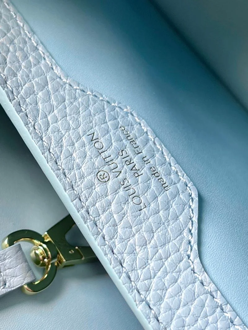 Louis Vuitton Capucines BB Bags Sleek 40007