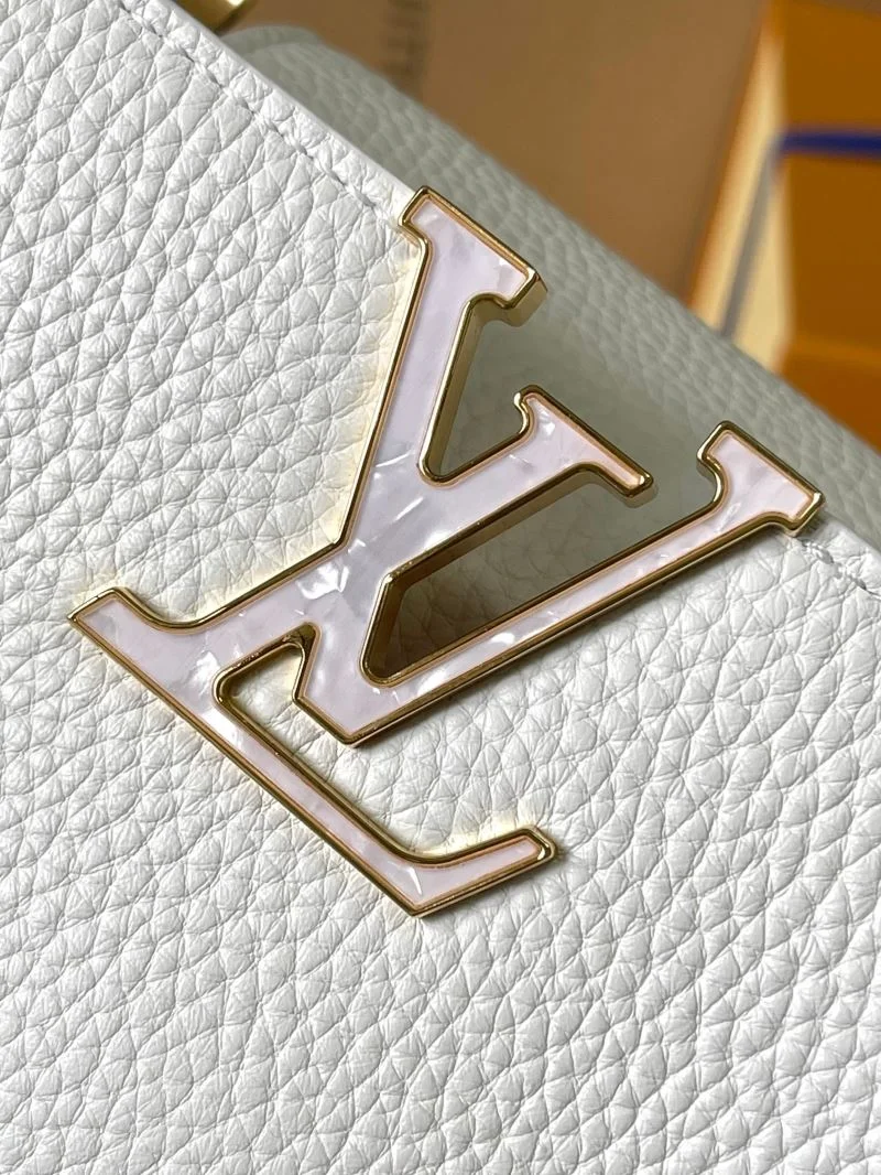 Louis Vuitton Capucines BB Bags Unisex 40009