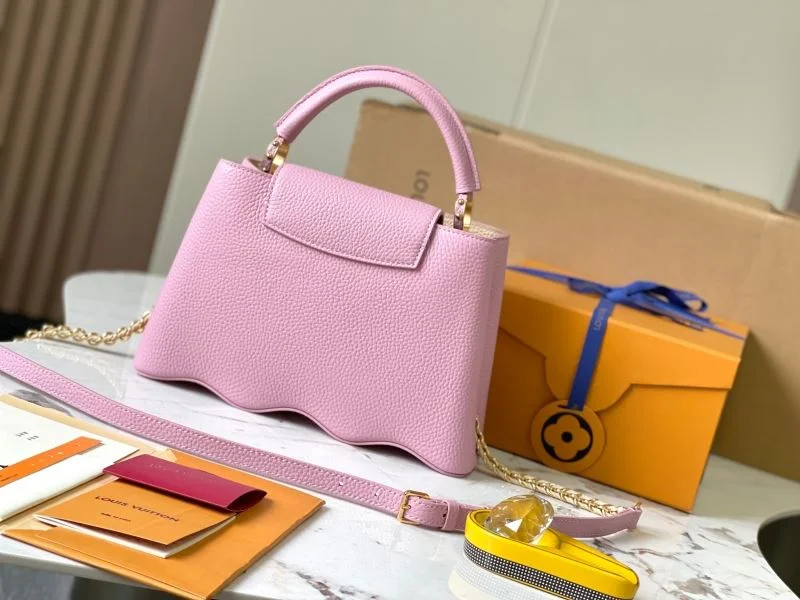 Compact Louis Vuitton Capucines BB Bags 40006