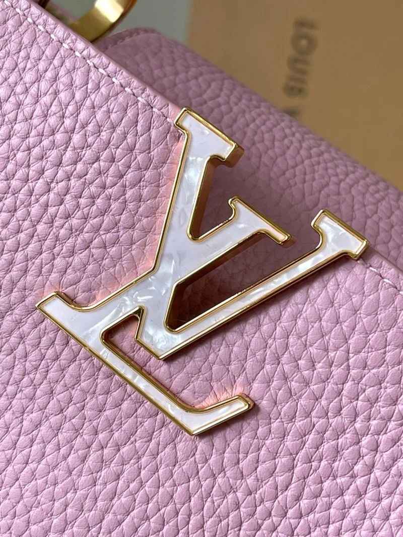 Compact Louis Vuitton Capucines BB Bags 40006