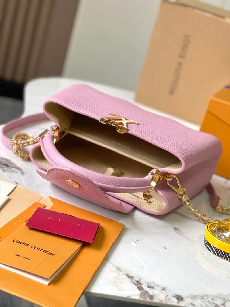 Compact Louis Vuitton Capucines BB Bags 40006