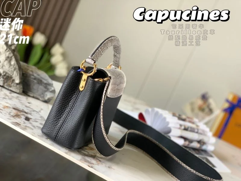 Modern Louis Vuitton Capucines BB Bags 39996