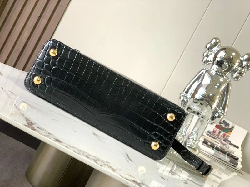 Louis Vuitton Capucines BB Bags Unique 40035