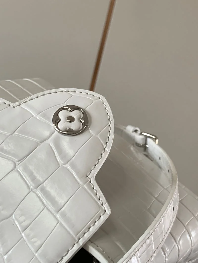 Louis Vuitton Capucines BB Bags Bold 40036