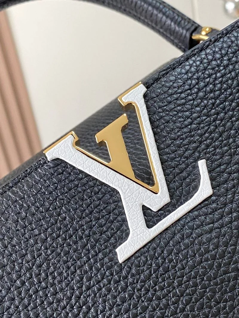 Minimalist Louis Vuitton Capucines BB Bags 39991