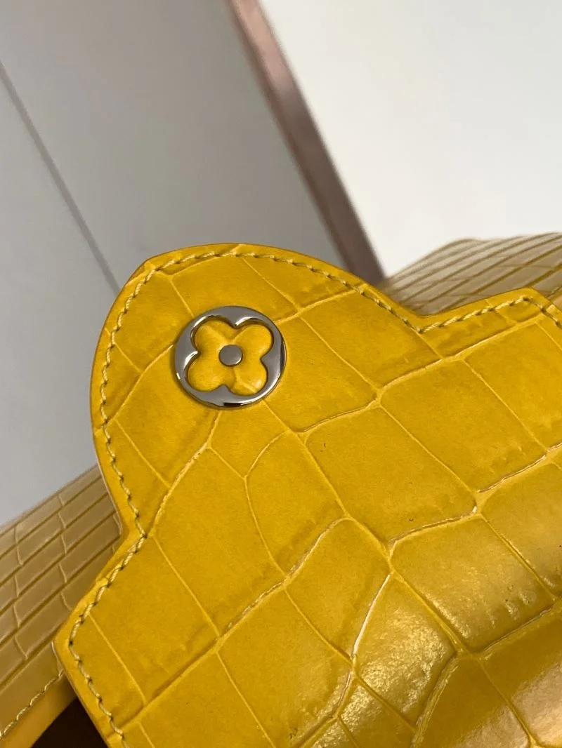 Louis Vuitton Capucines BB Bags SmartChoice 39979