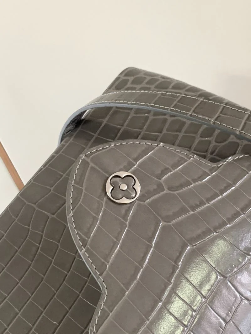 Louis Vuitton Capucines BB Bags SmartChoice 40032