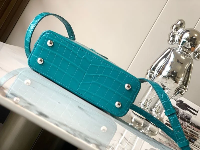 Louis Vuitton Capucines BB Bags Effortless 39977