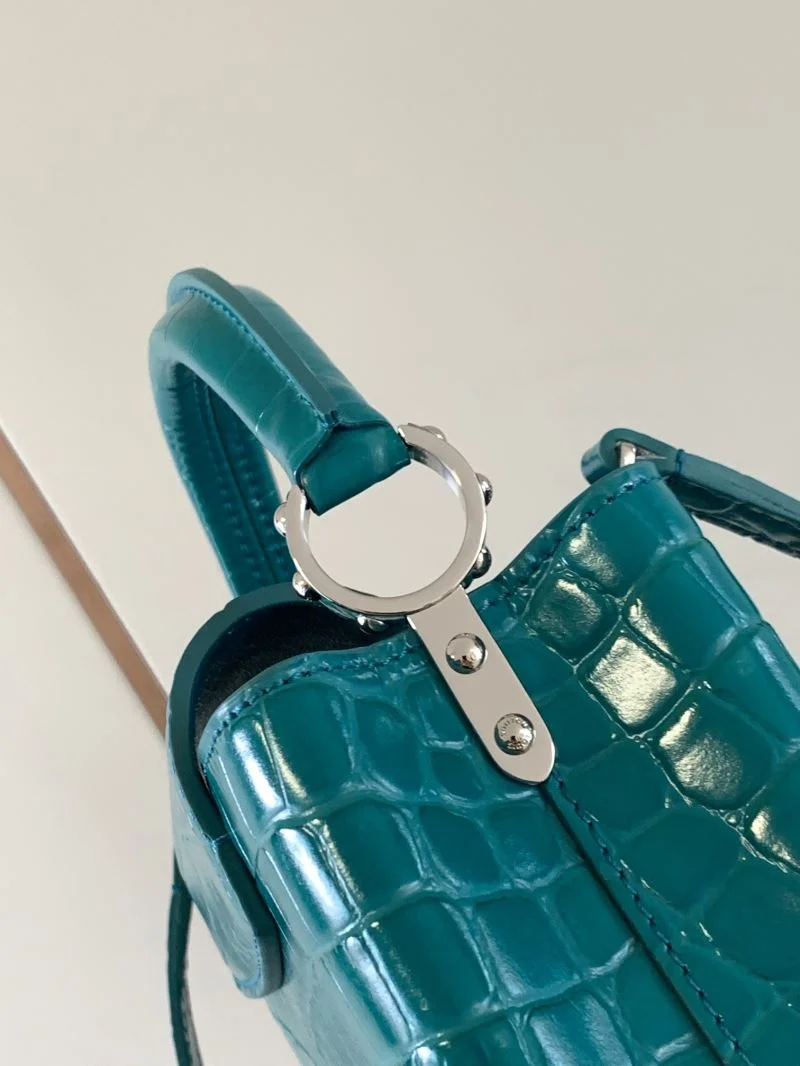 Louis Vuitton Capucines BB Bags Effortless 39977