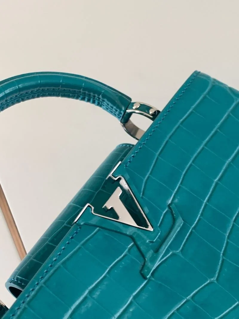 Comfortable Louis Vuitton Capucines BB Bags 39987