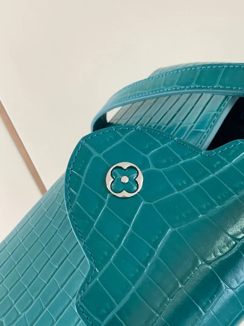 Comfortable Louis Vuitton Capucines BB Bags 39987
