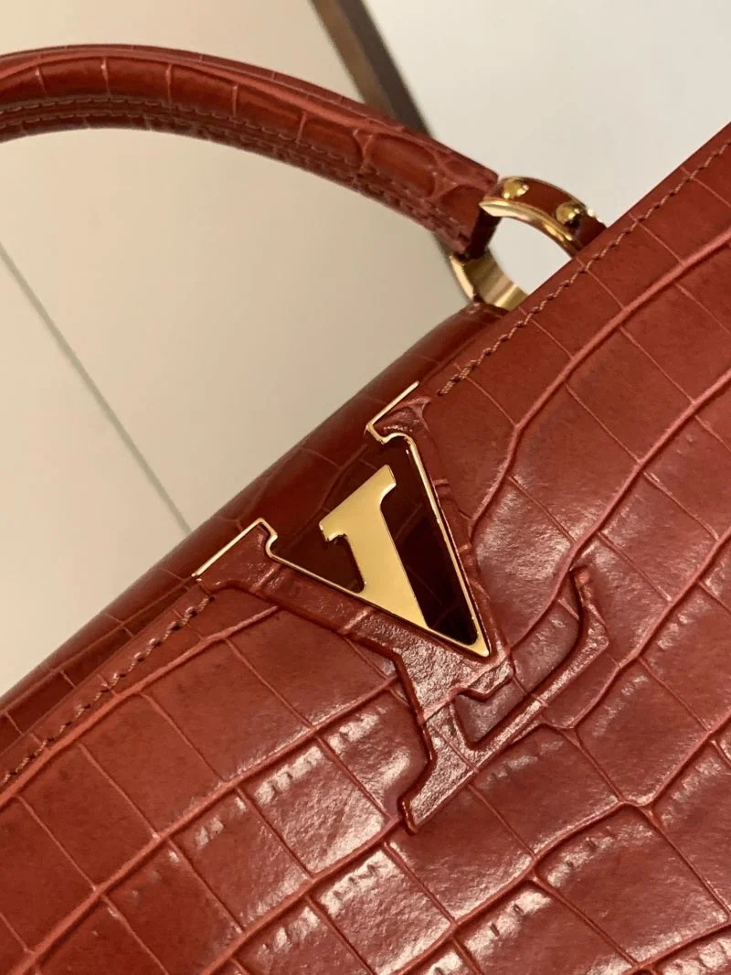 Thermal Louis Vuitton Capucines BB Bags 40034