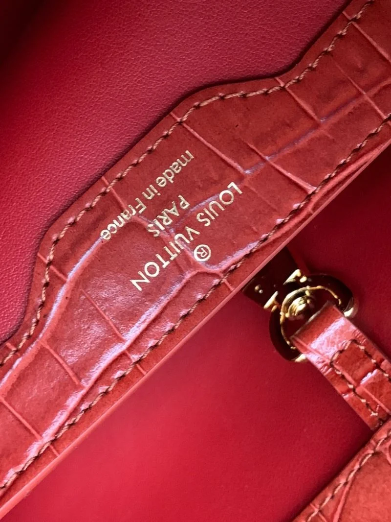 Thermal Louis Vuitton Capucines BB Bags 40034