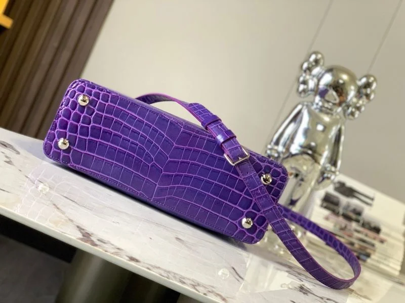 EyeCatching Louis Vuitton Capucines BB Bags 39982