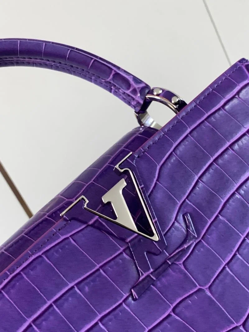 EyeCatching Louis Vuitton Capucines BB Bags 39982