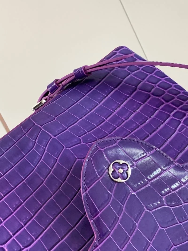 EyeCatching Louis Vuitton Capucines BB Bags 39982