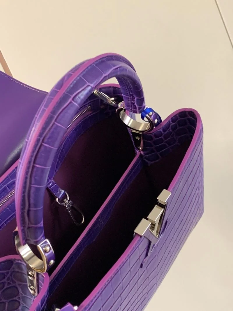 EyeCatching Louis Vuitton Capucines BB Bags 39982