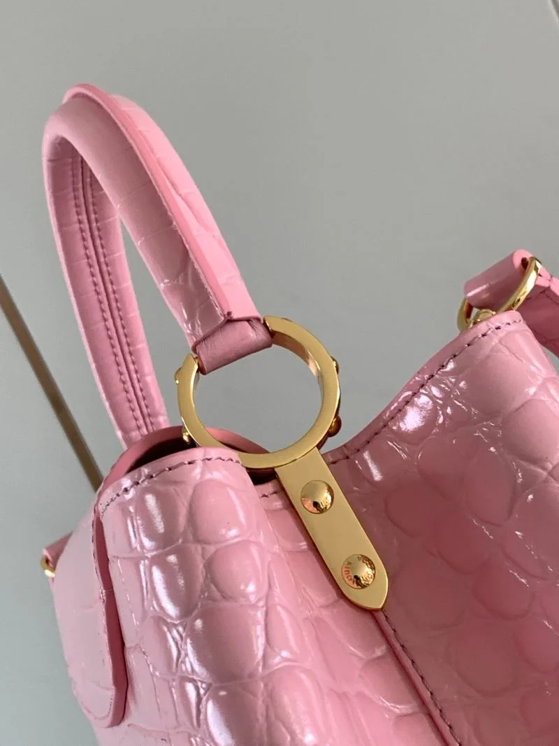 TechFriendly Louis Vuitton Capucines BB Bags 39965