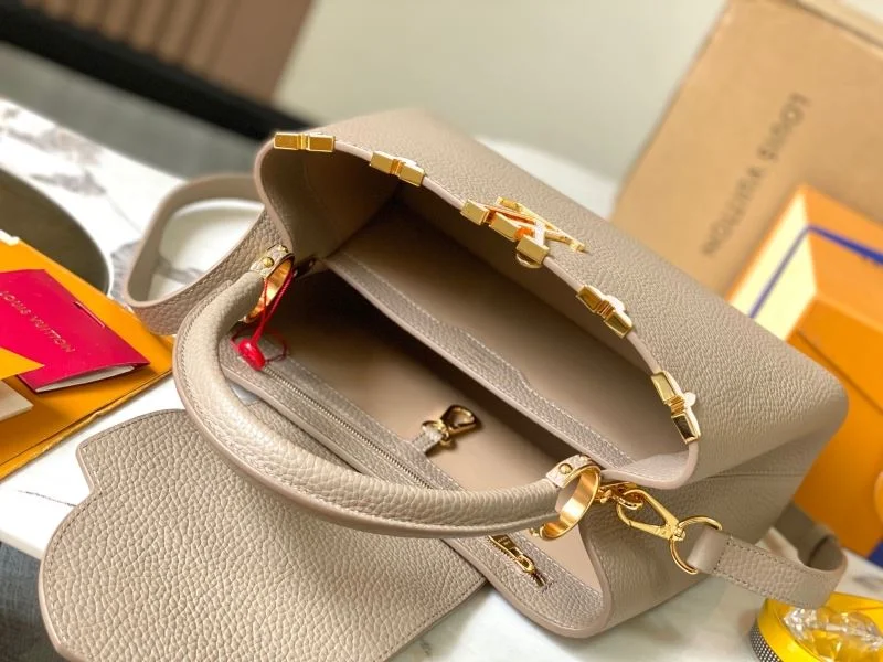 MoistureWicking Louis Vuitton Capucines BB Bags 39963