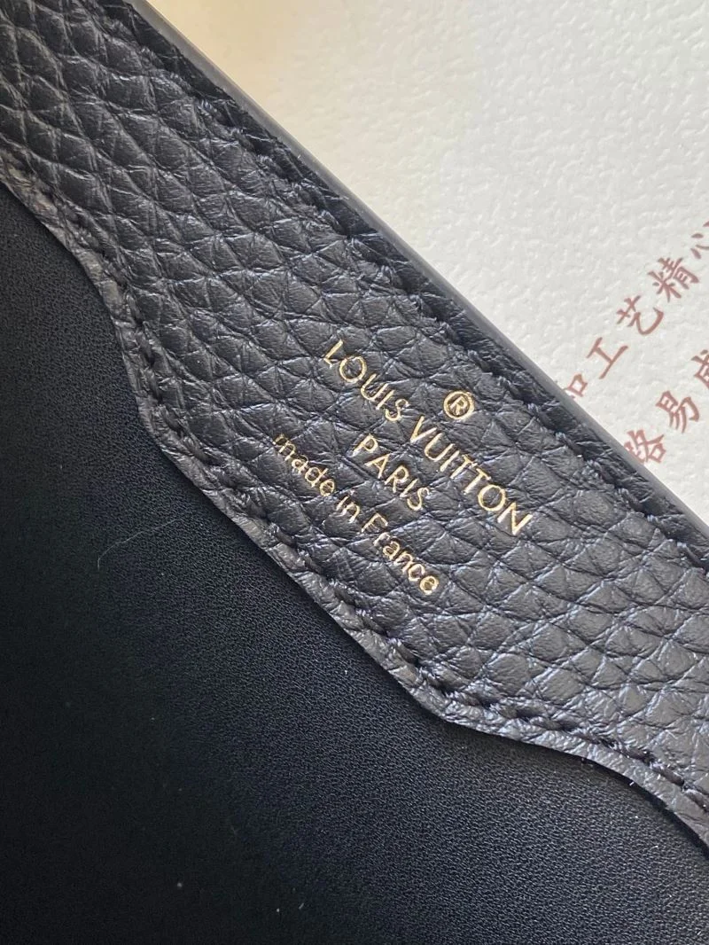 Chic Louis Vuitton Capucines BB Bags 39956