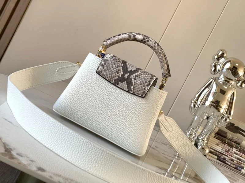 FashionForward Louis Vuitton Capucines BB Bags 39995