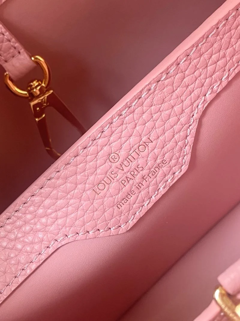 Compact Louis Vuitton Capucines BB Bags 39945