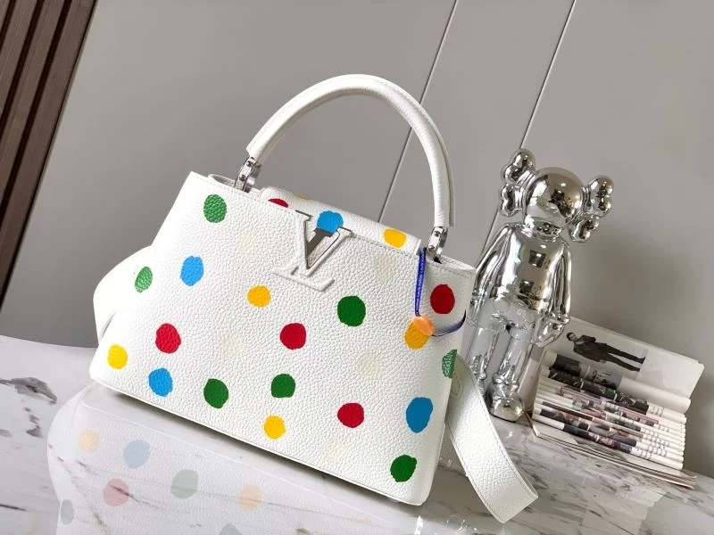 Louis Vuitton Capucines BB Bags Snug 39940