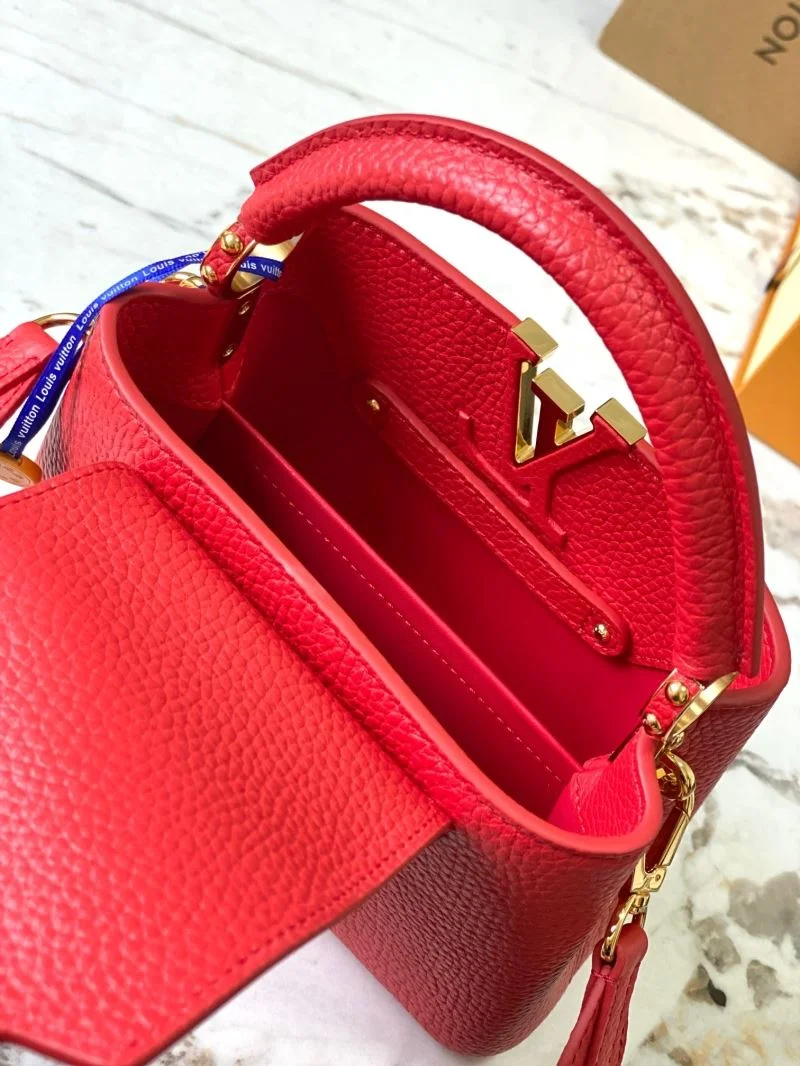RelaxedFit Louis Vuitton Capucines BB Bags 39933