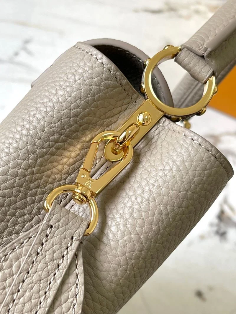 TechFriendly Louis Vuitton Capucines BB Bags 39927
