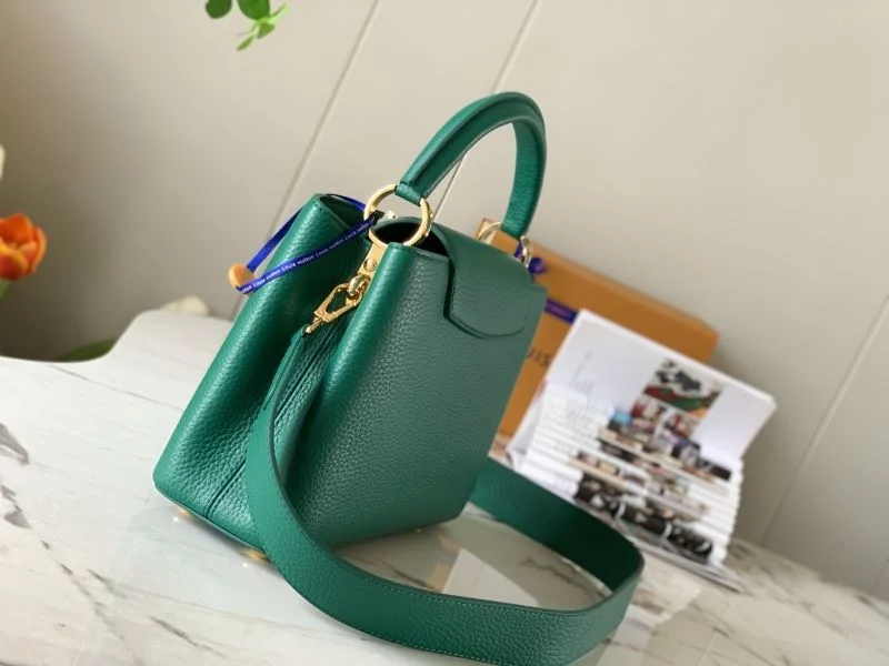 Refined Louis Vuitton Capucines BB Bags 39937