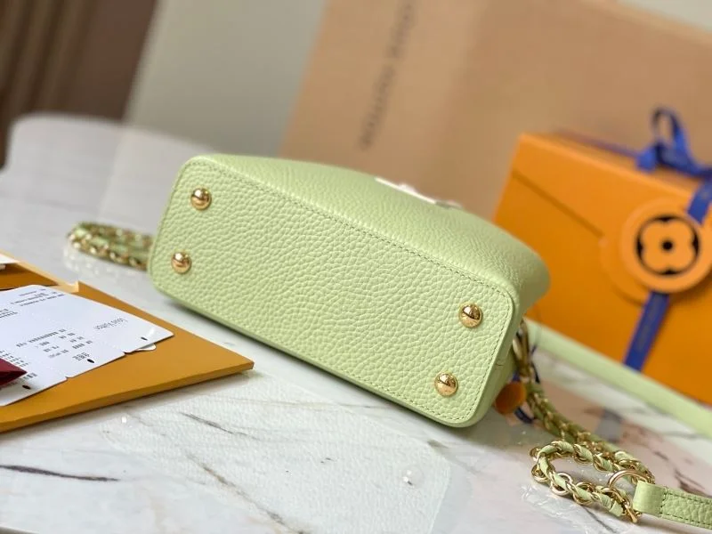 Soft Louis Vuitton Capucines BB Bags 39920