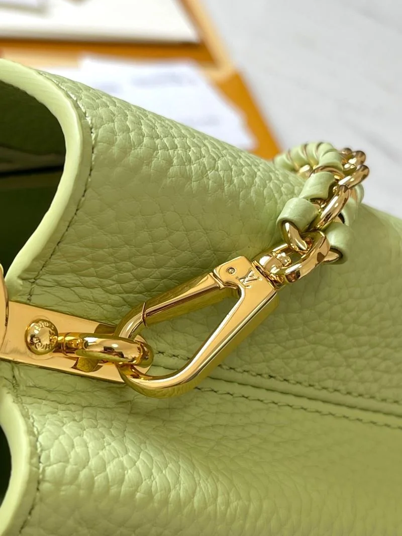 Soft Louis Vuitton Capucines BB Bags 39920