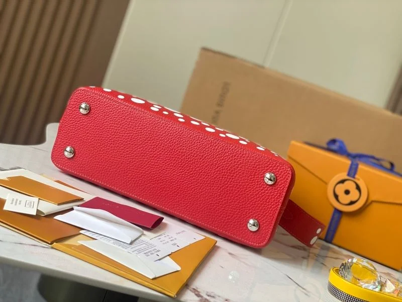 Louis Vuitton Capucines BB Bags Lightweight 40001